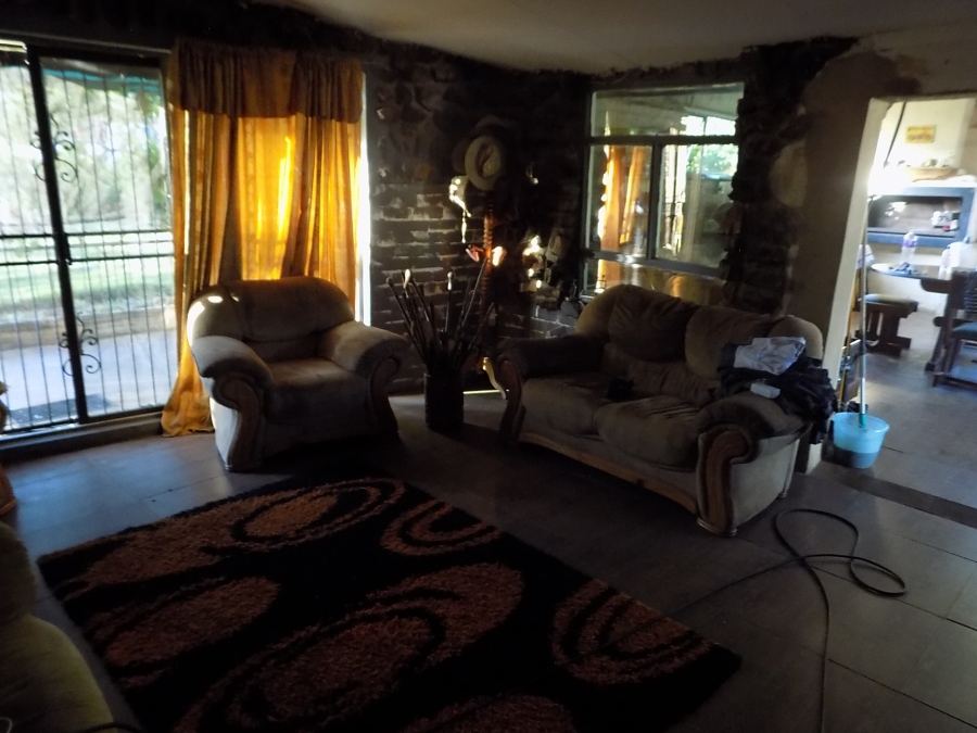 5 Bedroom Property for Sale in Ventersdorp North West